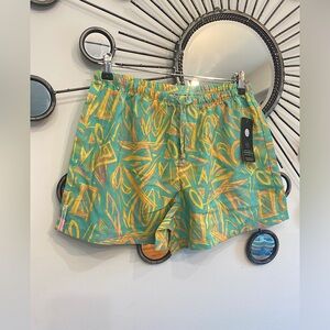 *NWT* Maui & Sons Women’s High Rise Shorts